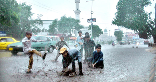 Monsoon continues in Sindh, Punjab